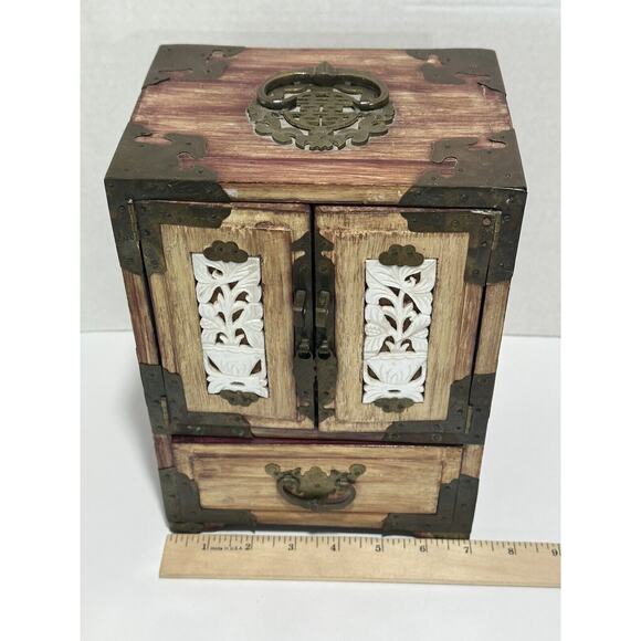 Chinese Wood Brass antique Jewellery Cabinet carved‎ jade box chest gorgeous! - Picture 6 of 11